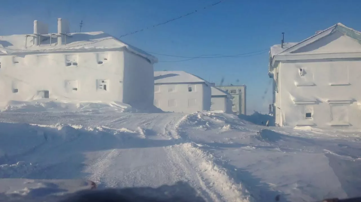 Якутия при -50°C живет обычной жизнью, а Москва при -20°C замирает. Главные причины экстремальных морозов