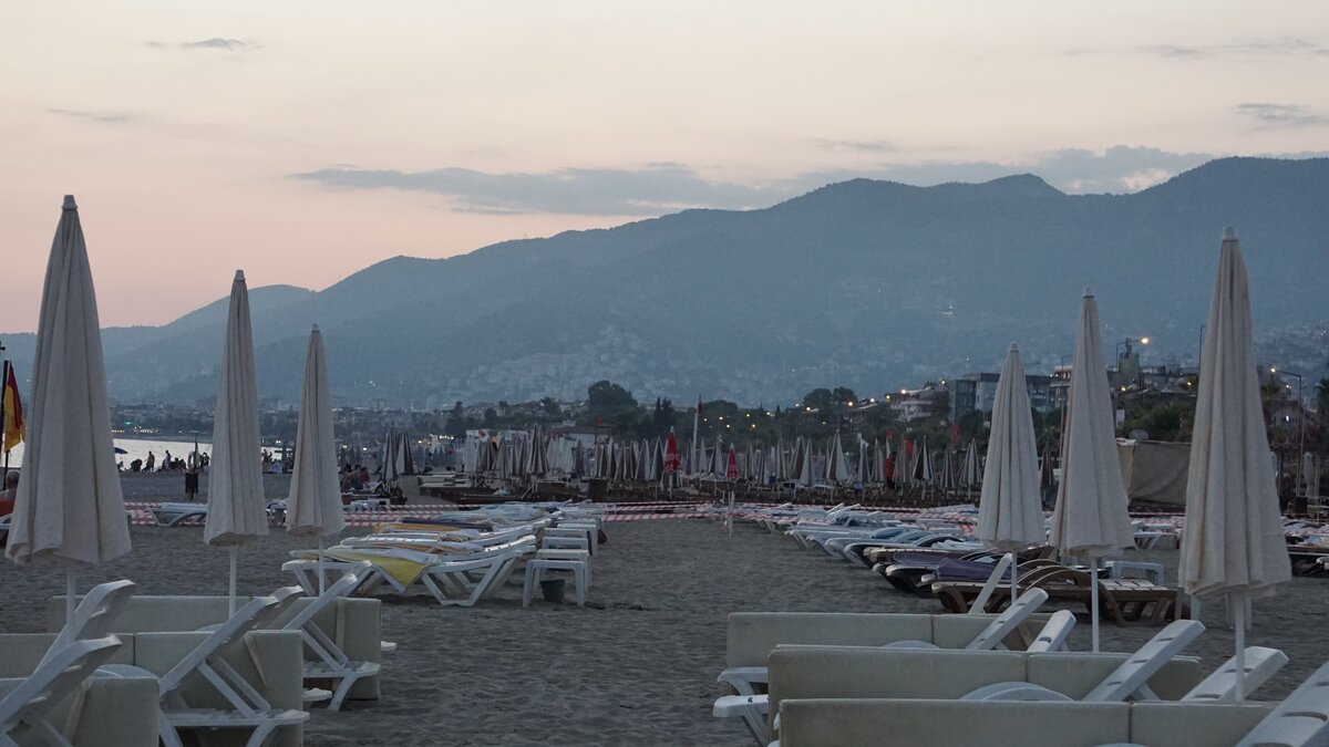 Летний тур в Турцию можно забронировать, заплатив всего 3%. Только до 28 февраля. Разобрали, как это работает