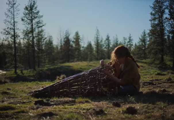 Как оператор Адольфо Велозу сделал драму “Сны поездов” настоящей и приземленной – естественное освещение и цифровая камера