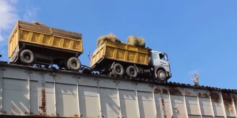 Построили на 2 года, используют 40 лет. Самый опасный мост России