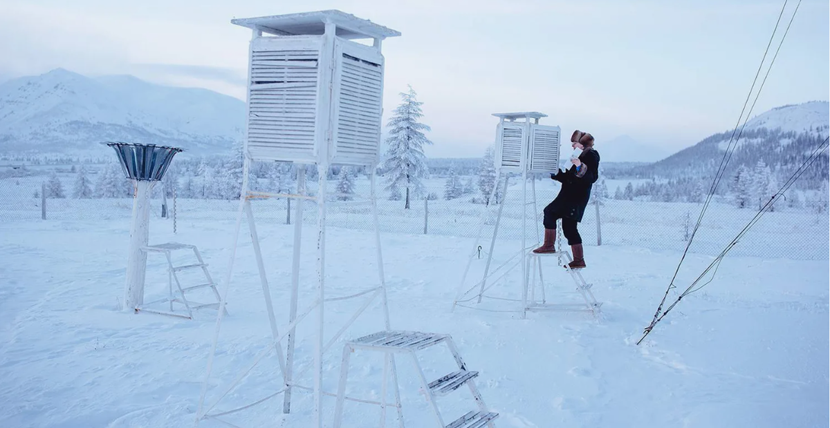 Якутия при -50°C живет обычной жизнью, а Москва при -20°C замирает. Главные причины экстремальных морозов