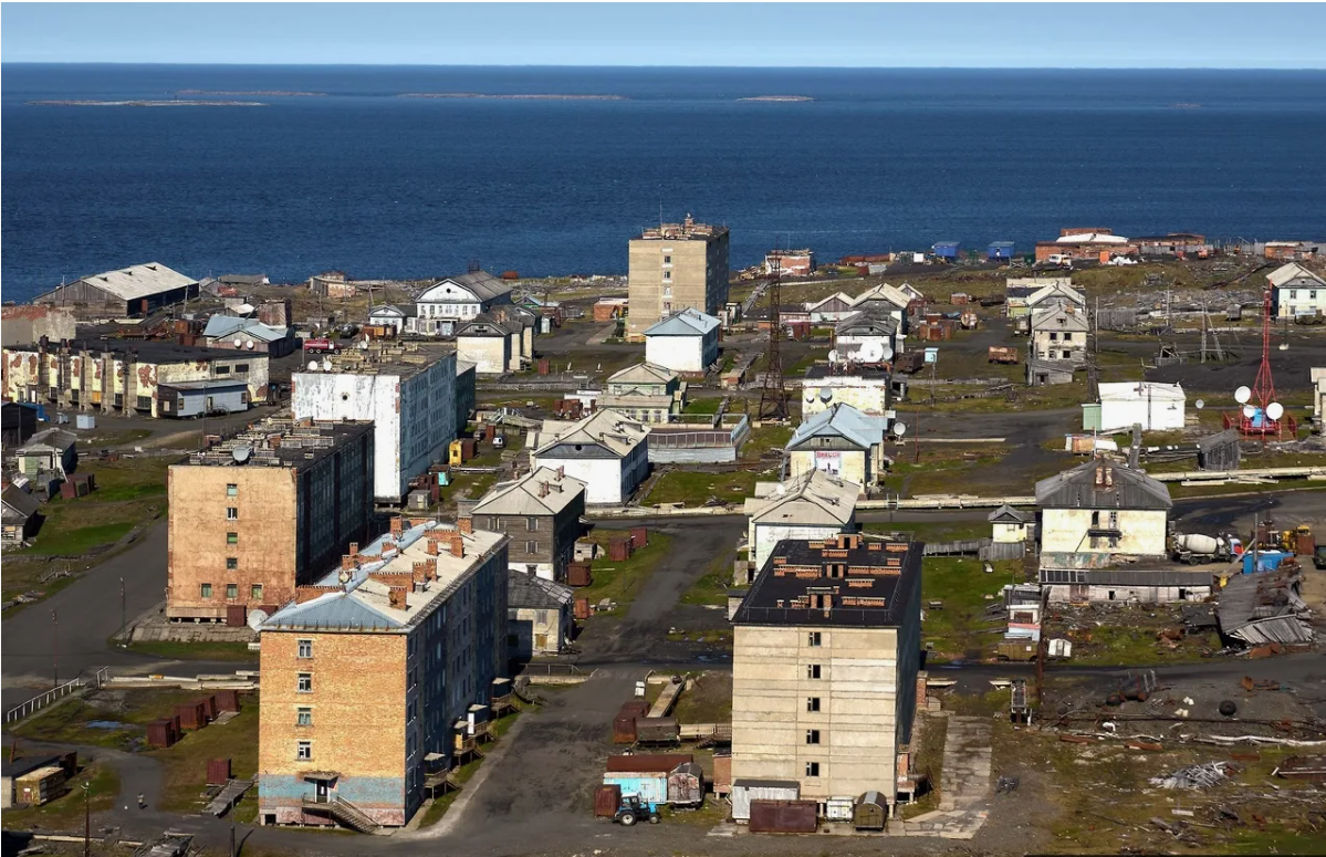 Диксон: от 5000 жителей до 300. Как самый северный порт выживает сегодня